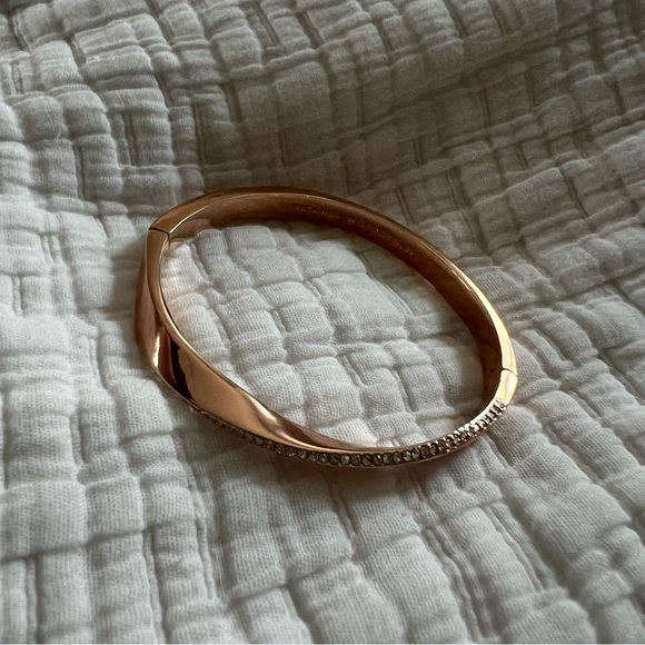 Kate spade Do The Twist Pave Hinged Bangle - Picture 5 of 10